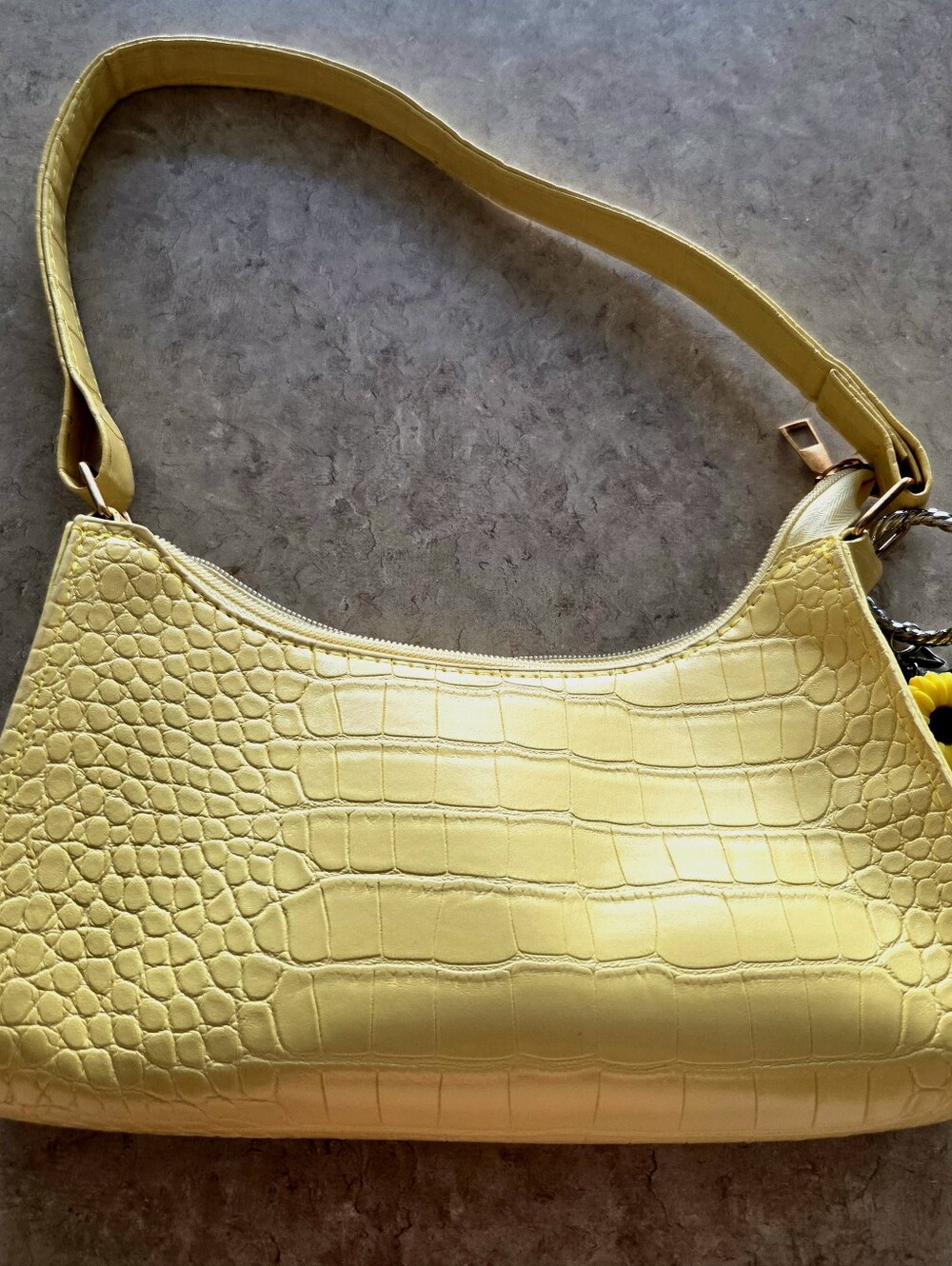 Yellow Small Purse Like New
